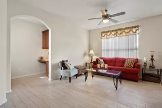 Photo #3: 6164178 Listing