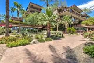 Photo #6: 6164240 Listing