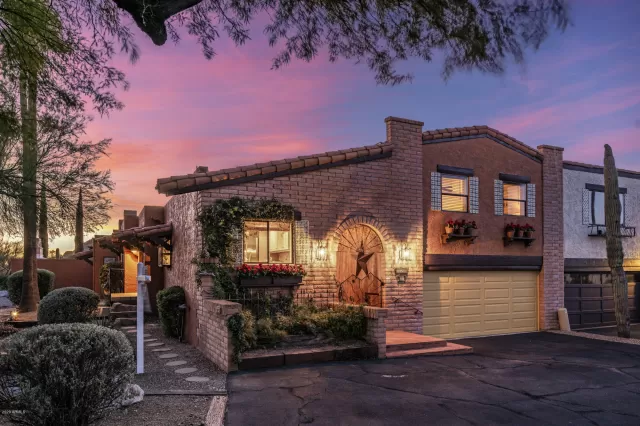 MLS: 6164262 Condo For Sale