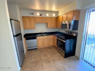 Photo #4: 6164640 Listing