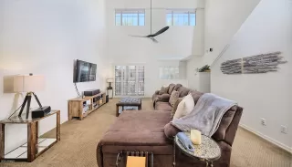 Photo #2: 6164712 Listing