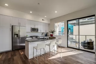 Photo #4: 6164726 Listing