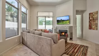 Photo #6: 6164819 Listing