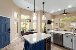 Photo #3: 6164983 Listing