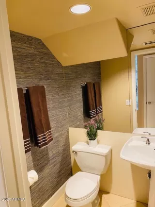 Photo #3: 6165037 Listing