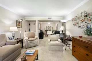 Photo #2: 6165048 Listing 