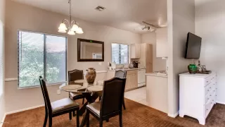 Photo #4: 6165128 Listing