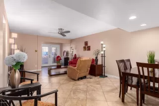 Photo #4: 6165227 Listing