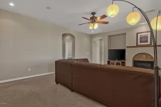 Photo #6: 6165398 Listing