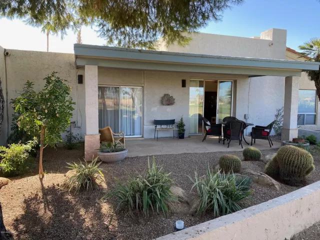 MLS: 6165510 Condo For Sale