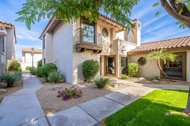 MLS: 6165552 Condo For Sale