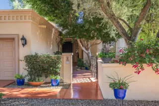 Photo #5: 6165730 Listing