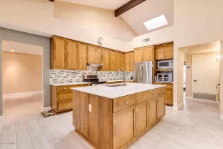 Photo #4: 6165811 Listing