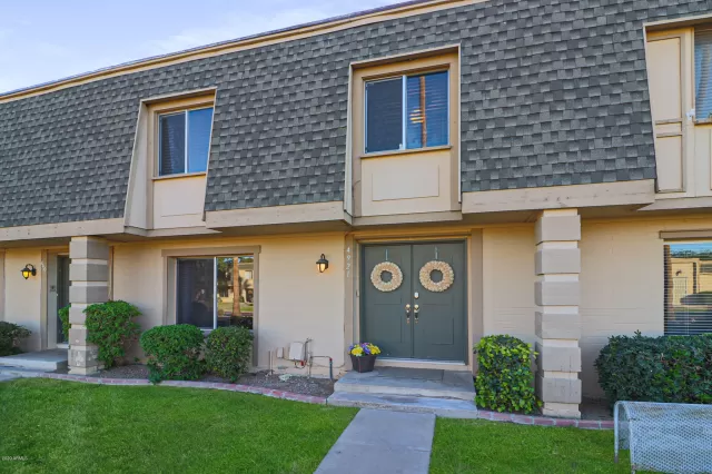MLS: 6165829 Condo For Sale