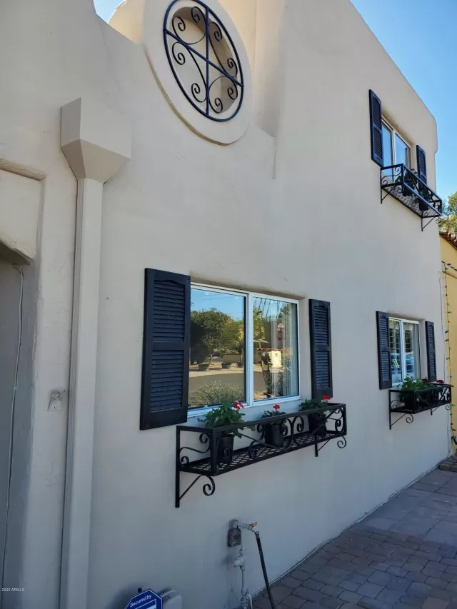 MLS: 6166143 Condo For Sale