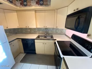 Photo #5: 6166194 Listing