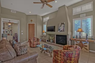 Photo #5: 6166195 Listing