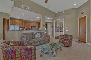 Photo #6: 6166195 Listing