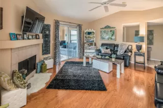 Photo #2: 6166310 Listing 