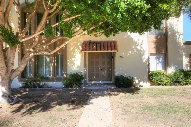 MLS: 6166364 Condo For Sale