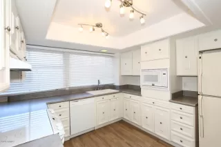 Photo #2: 6166364 Listing