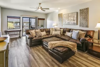 Photo #6: 6166555 Listing