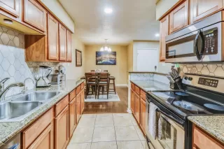 Photo #4: 6166561 Listing