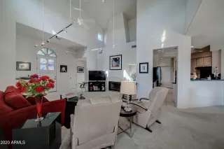 Photo #4: 6166597 Listing
