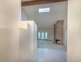 Photo #3: 6166630 Listing