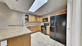 Photo #4: 6166667 Listing