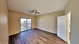Photo #6: 6166667 Listing