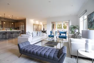 Photo #2: 6166715 Listing 