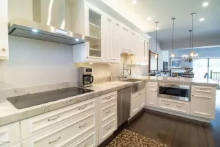 Photo #5: 6166723 Listing 