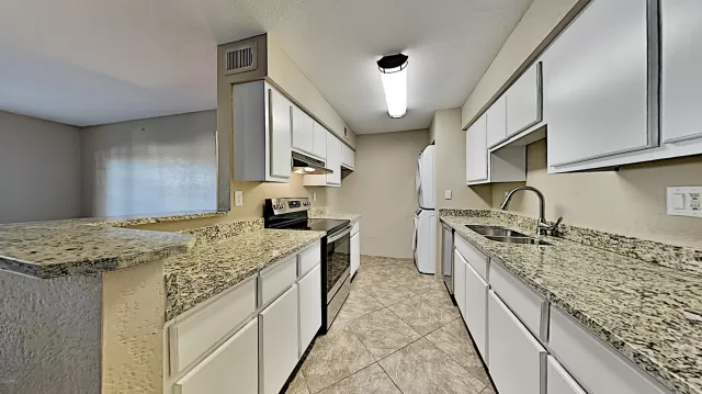 MLS: 6167118 Condo For Sale