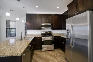 Photo #4: 6167261 Listing