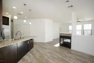 Photo #6: 6167261 Listing