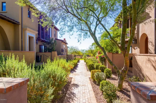 MLS: 6167430 Condo For Sale