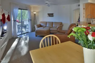 Photo #6: 6167681 Listing