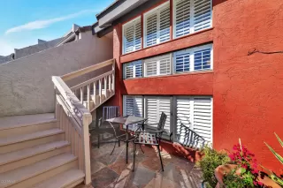 Photo #6: 6167776 Listing