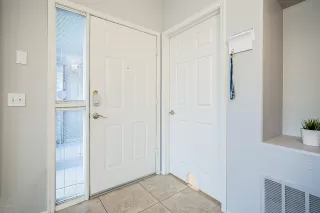 Photo #2: 6168000 Listing