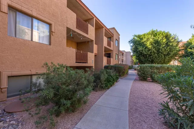 MLS: 6168217 Condo For Sale