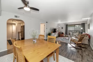 Photo #5: 6168245 Listing