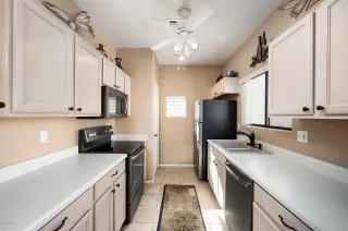 Photo #3: 6168282 Listing