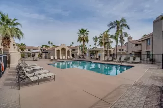 Photo #5: 6168506 Listing