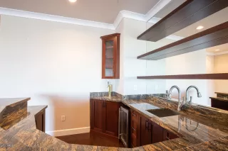 Photo #4: 6168660 Listing