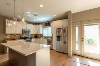 Photo #2: 6168674 Listing