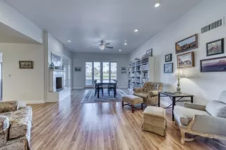 Photo #5: 6168710 Listing