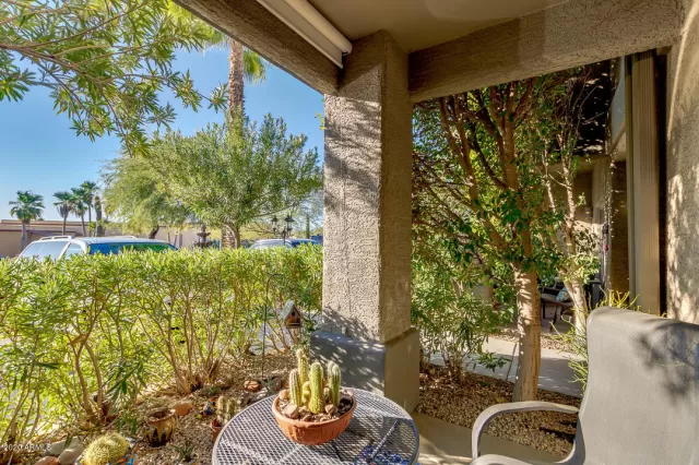 MLS: 6168716 Condo For Sale
