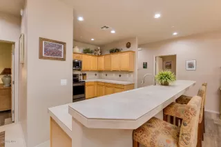 Photo #5: 6168716 Listing