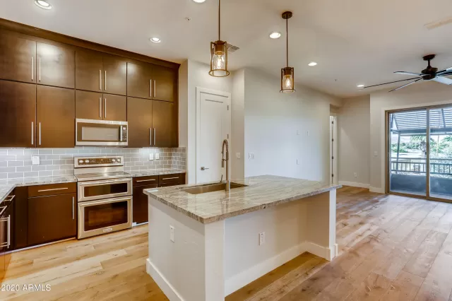 MLS: 6168952 Condo For Sale